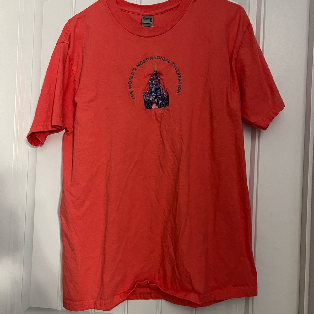 Coral Embroidered Disney 50th Anniversary T Shirt Size Large